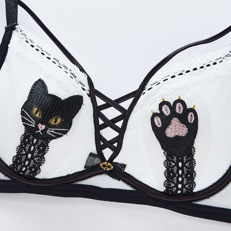 ブラジャー ソフトワイヤー  薄カップ ネコチャーム柄 かわいい レース 3列3ホック通気性  TIRASS